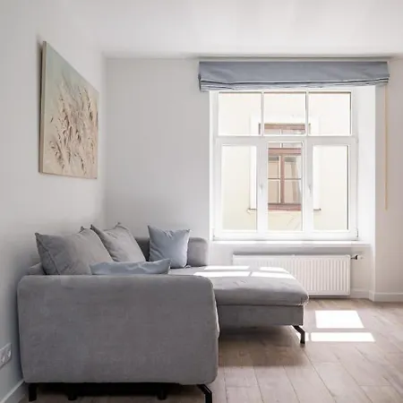 Kaleju Bright Old Town Апартаменты Рига