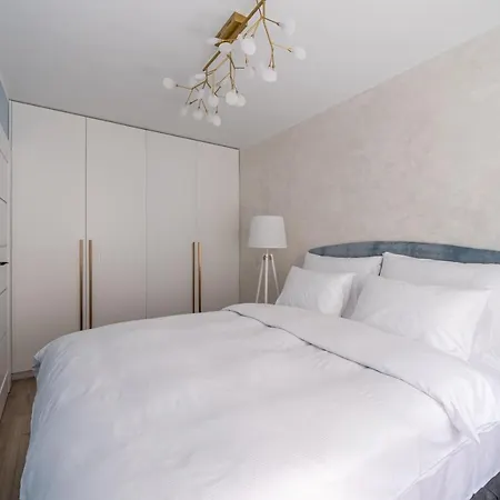 Kaleju Bright Old Town