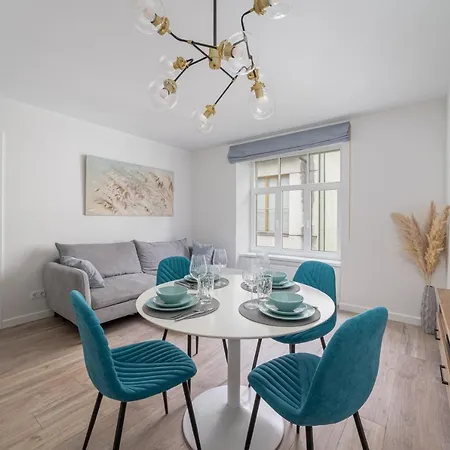 Kaleju Bright Old Town