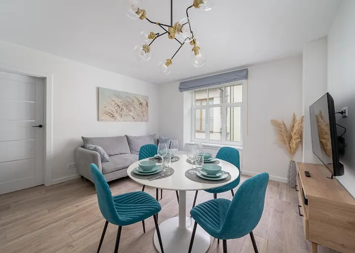 Kaleju Bright Old Town