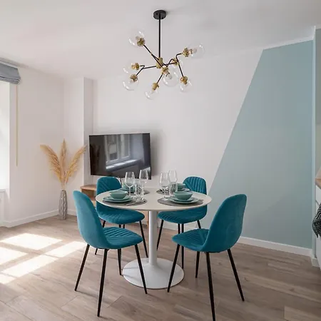 Kaleju Bright Old Town